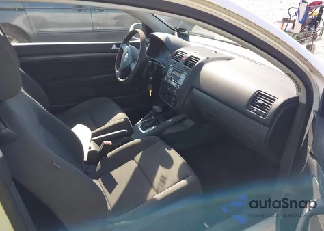 2007 Volkswagen Rabbit 2-Door from USA, damaged, VIN WVWBR71K47W111259